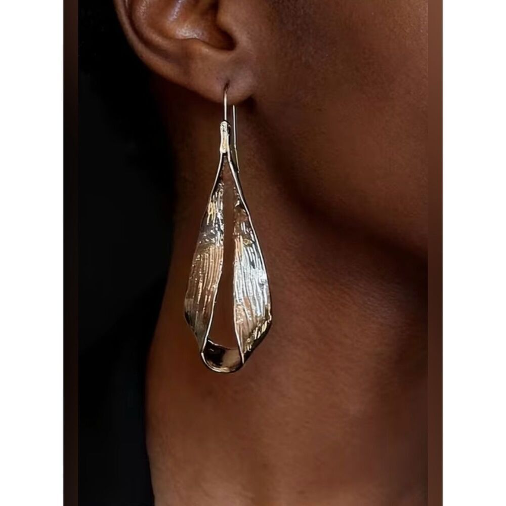 Sculpted Silver Drop Earrings A1996